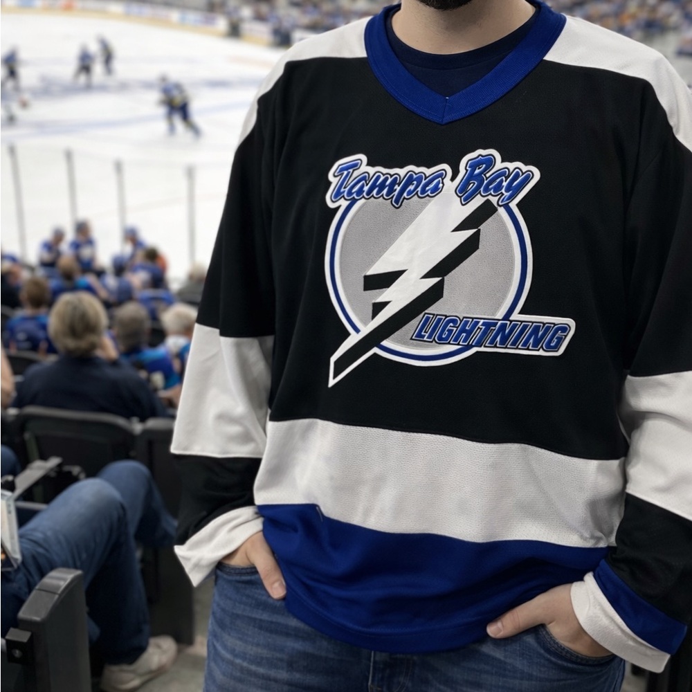 Vintage CCM Tampa Bay Lightning Hockey Jersey Sz. Large